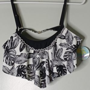 Island soul 🏝️ flounce swim top